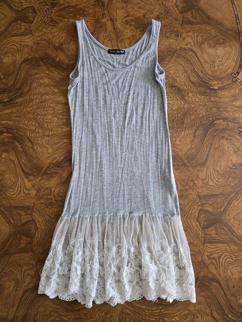 Double Zero Gray Sleeveless Tunic Tank Top with Floral Lace Trim Womens size XS
